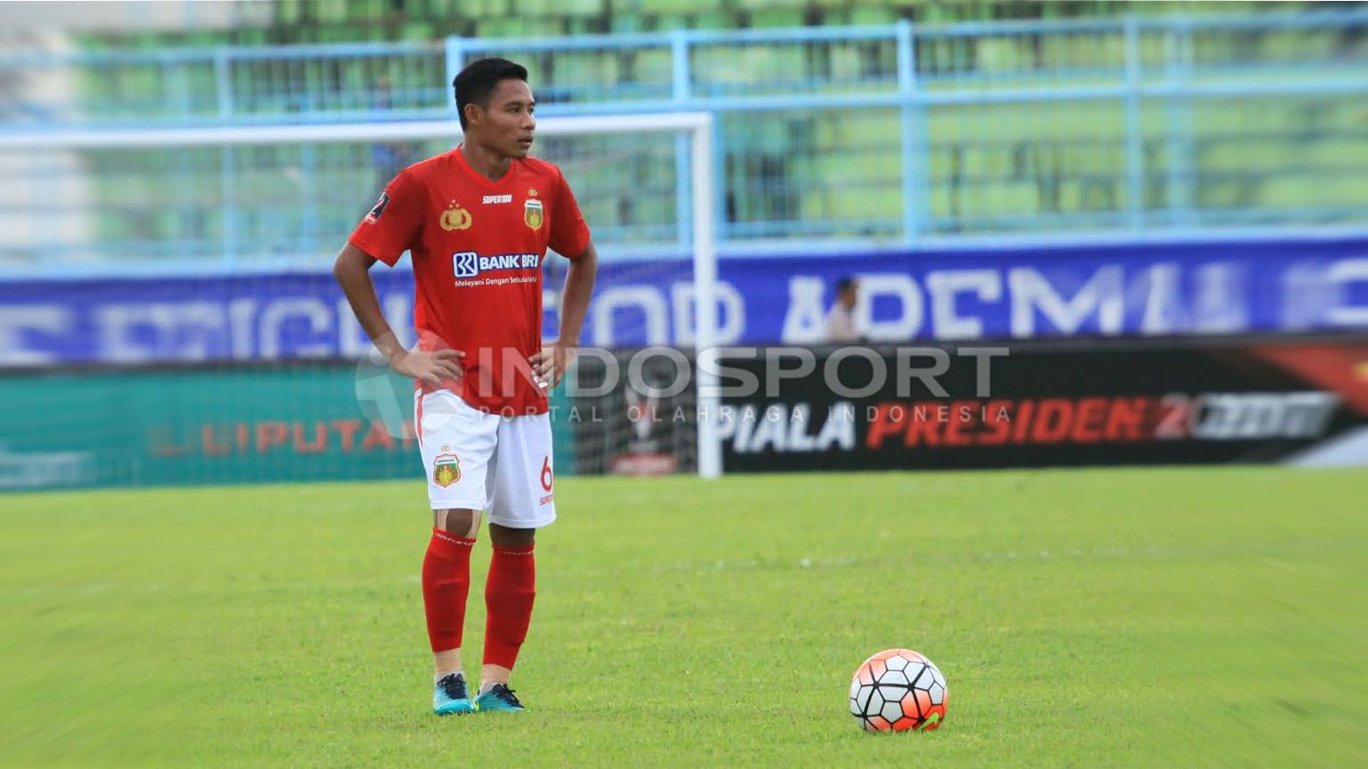 Evan Dimas saat masih memperkuat Bhayangkara FC. Copyright: © Ian Setiawan/Indosport